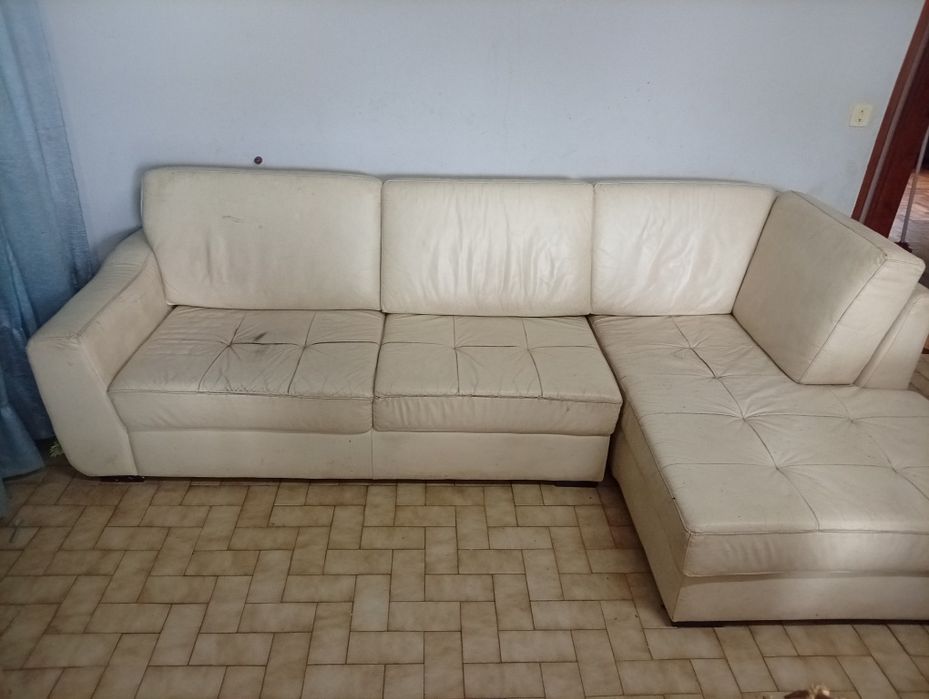 Ofereço sofá 3 lugares