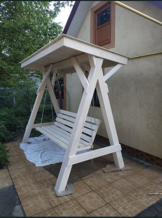 Колисанки , гойдалки ,качелі