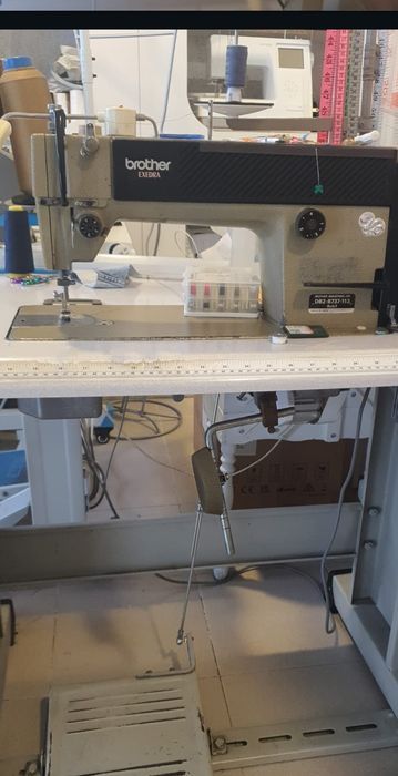 Máquina costura ponto corrido