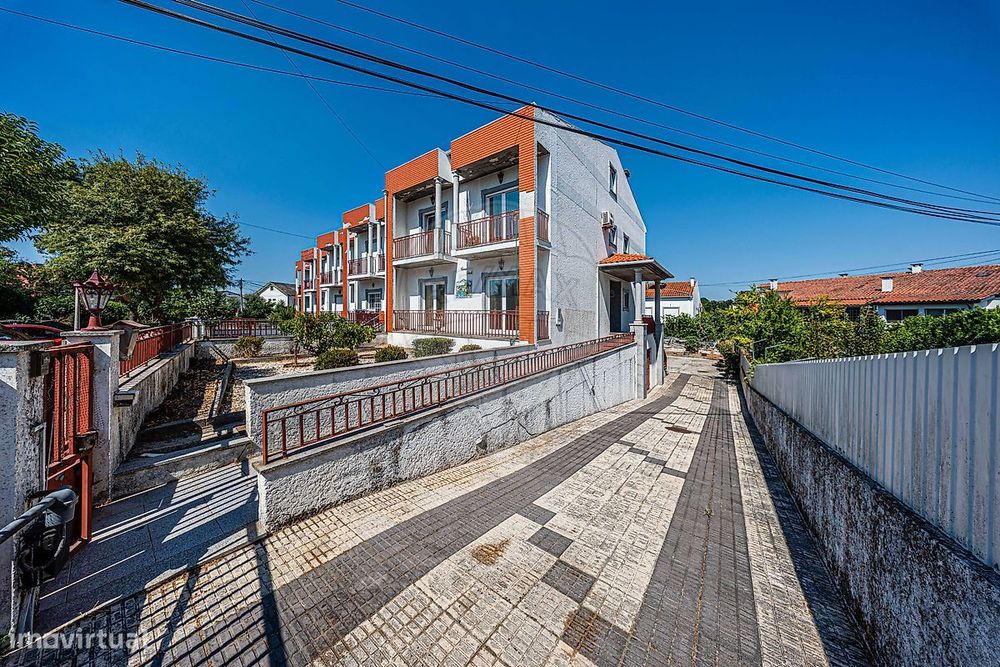 Moradia T4 para venda