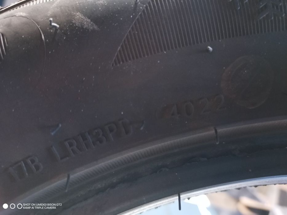Зимові шини 235/55r18