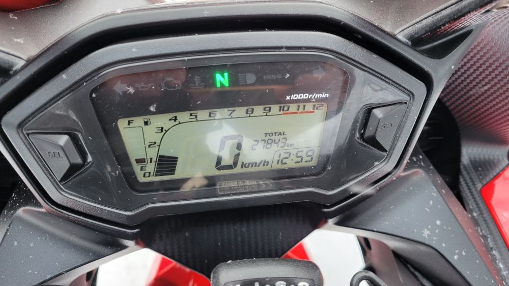 Honda CBR 400R Sport Bike