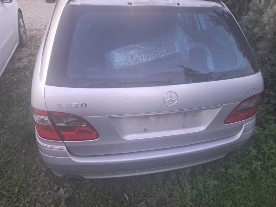 Tylna klapa +szyba mercedes w211 kombi