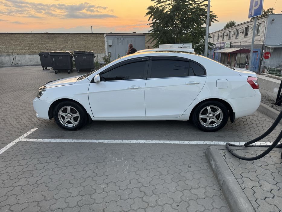GEELY EMGRAND 7 2013 VIN Z7WFE1000D0021626 фото оголошення 4 з 8