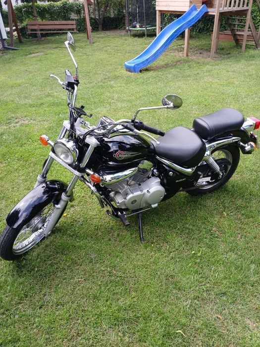 Suzuki Intruder 125