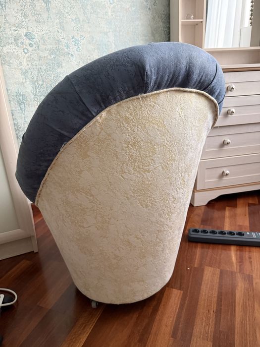 Крісло пуф (тюльпан). Є торг