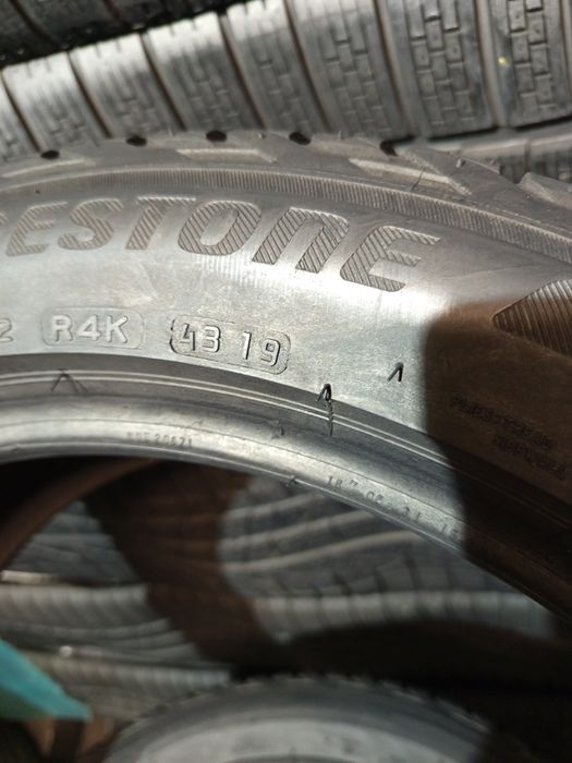 215/50R18 Bridgestone Turanza T001