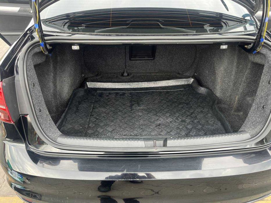 Продам Volkswagen Jetta