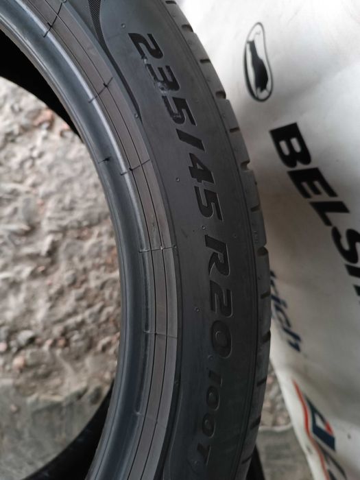 Літні шини 235/45 R20 Pirelli pz4 2021 рік