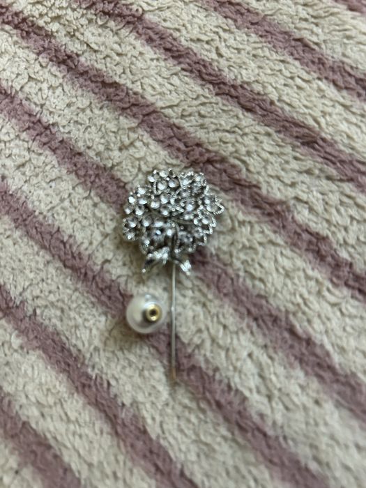 Брошь игла-булавка