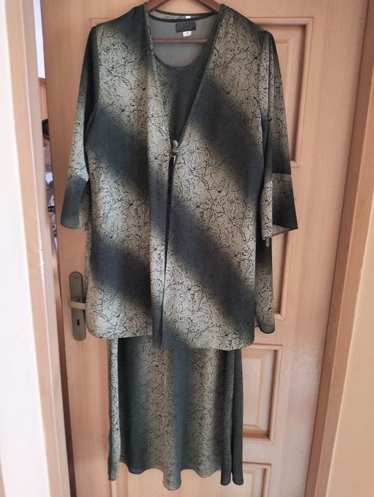 Piękna sukienka 50+ bolerko
