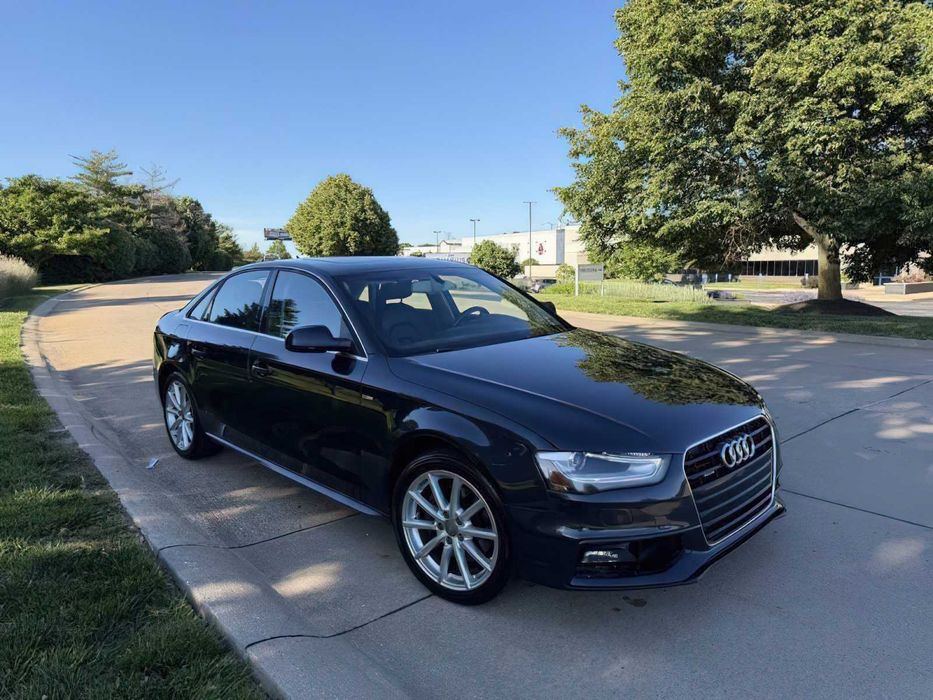 Audi A4 quattro Premium      2014