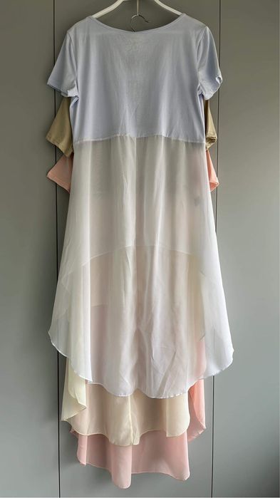 Camisola Alta e Baixa com Corrente e Chiffon
