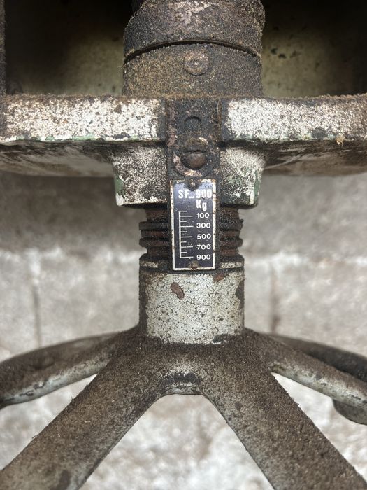 Serra de fita industrial