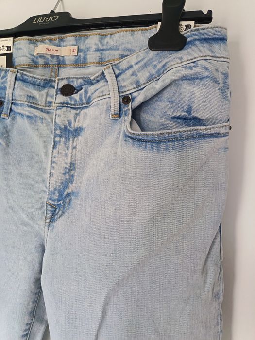 Spodnie Levi's 712 slim