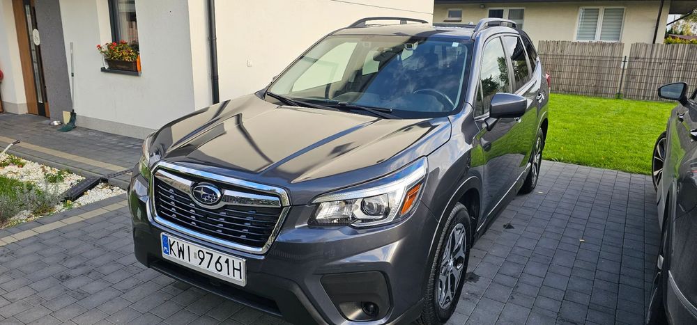 Subaru Forester 2,5 benzyna Premium