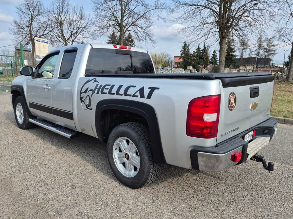 Chevrolet Silverado Pickup 4x4