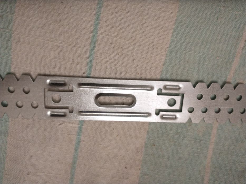 Wieszak do profili grzybek