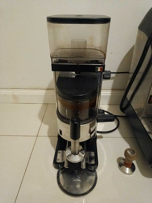 Ekspres do kawy BEZZERA + młynek do kawy BEZZERA