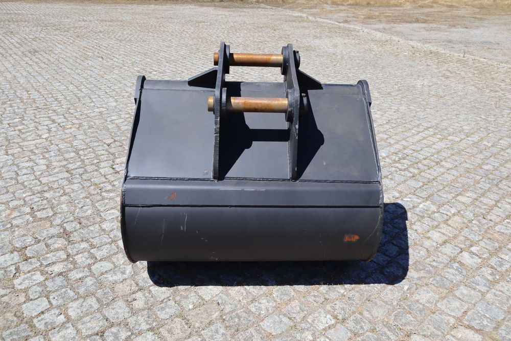 Balde escavação 1230 mm Ø65