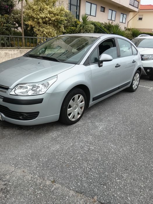 Citroën C4 1.4 .