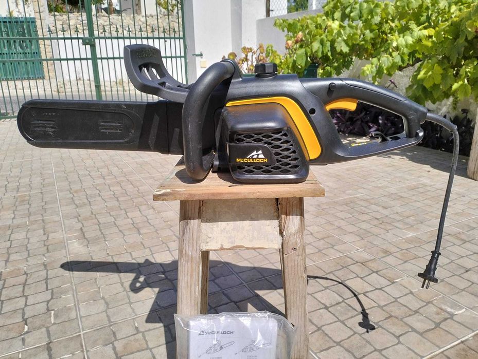 Moto serra como nova