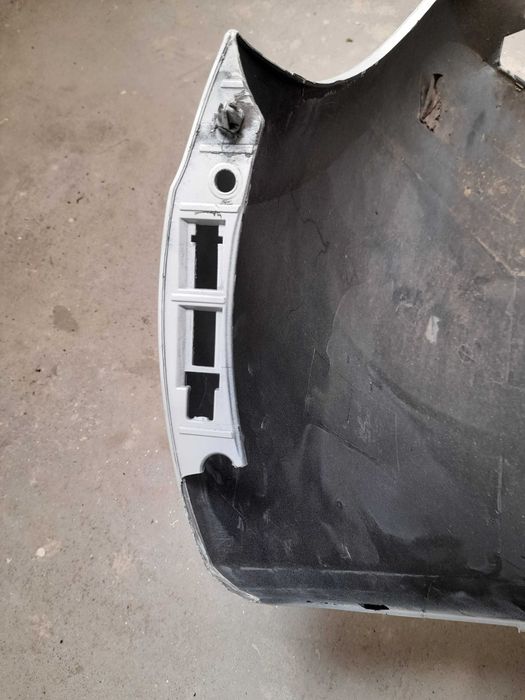 Para choques traseiro peugeot 208