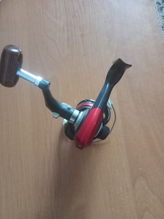 Безінерційна котушка BratFishing Autobot 1000 FD