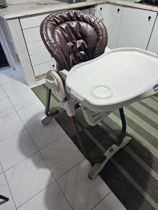 Cadeira-meza de bebe Chicco .Bom estado