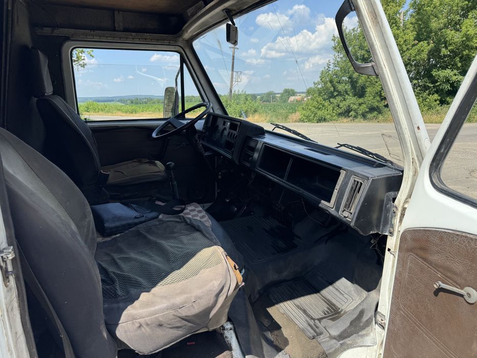 Volkswagen  Lt  2.4