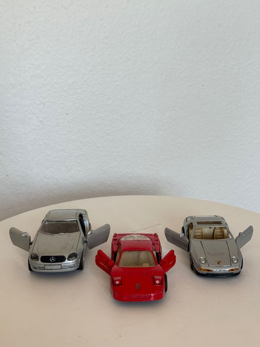 Металеві машинки Mercedes, Ferrari, Porsche