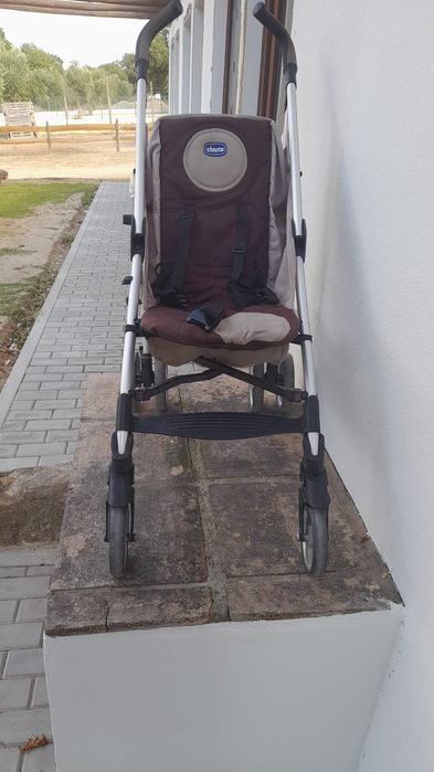 Carinho de crianças do chicco