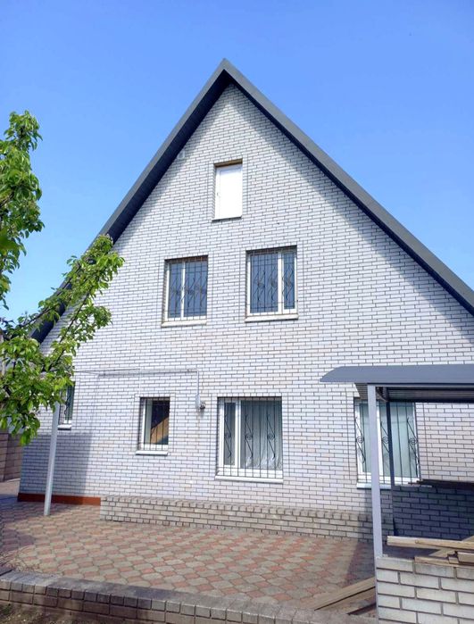 Продам 2 поверховий Новий будинок