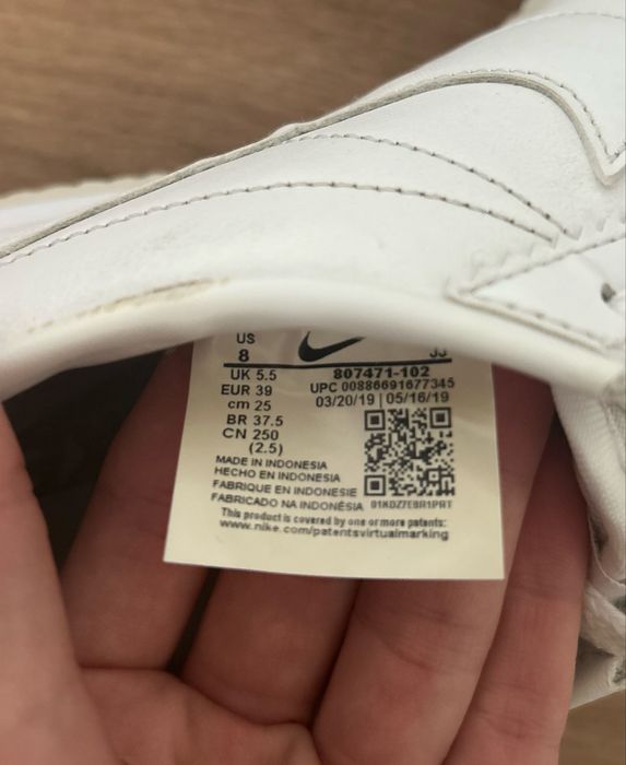 Оригінальні кросівки Nike Classic Cortez Leather білі(розмір 39/25 см)