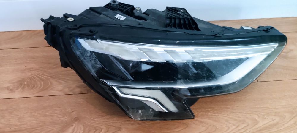 Audi S3 A3, 8Y0  941  034 -, lampa przód prawa prawy