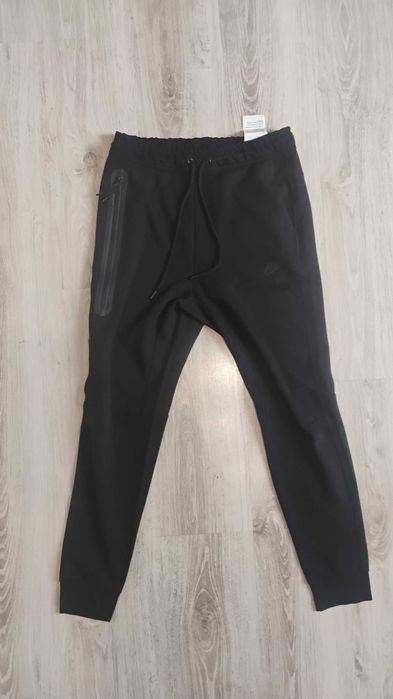 Spodnie Nike Tech Fleece czarne M
