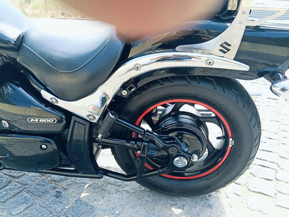 Mota Suzuki intruder M800