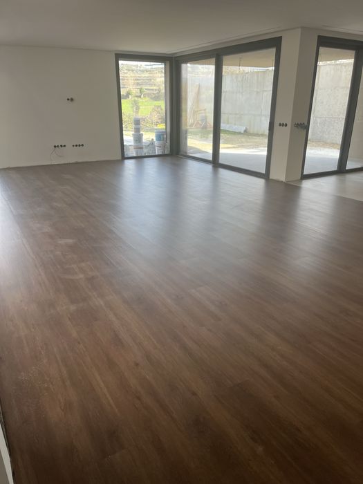 Pavimento Vinílico SPC 7mm | Alta Resistência