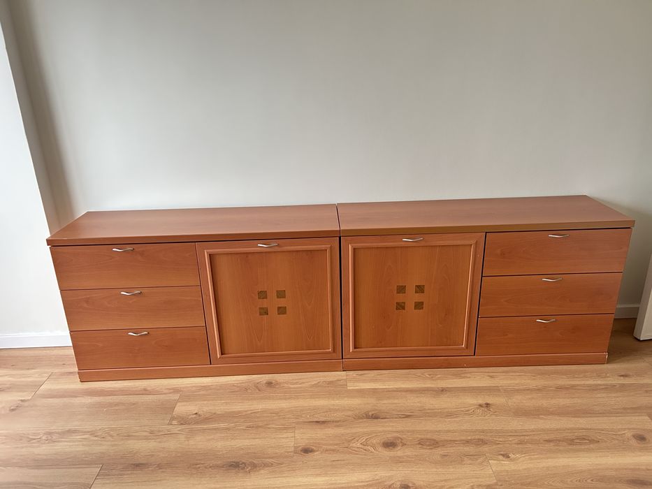 Aparadores em madeira – unidade ou conjunto