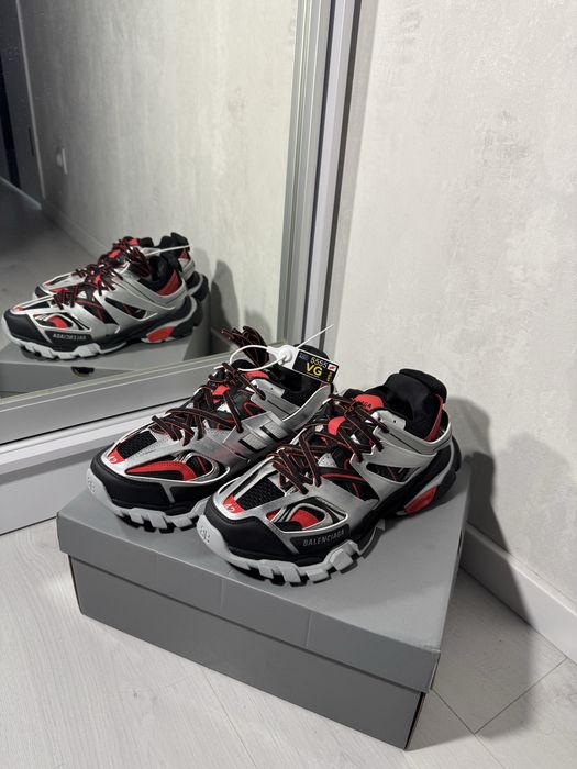 Balenciaga Track Black Red White Silver 42 43 44 Size: 4 699 грн