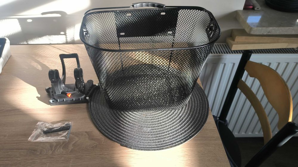 Kosz rowerowy przedni 26x25x34cm