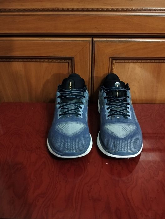 Взуття, кросівки Nike .