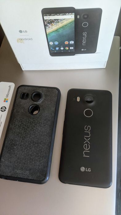 смартфон LG  Nexus 5X (32GB)
