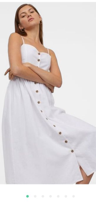 Біле Кежуал плаття H&M.  Сукня завдовжки до литок з тканого матеріалу з льону з додаванням бавовни .