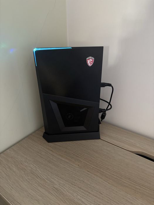 MSI Trident 3 i5-7400 16GB 1 TB SSD 1 GTX1060 6GB