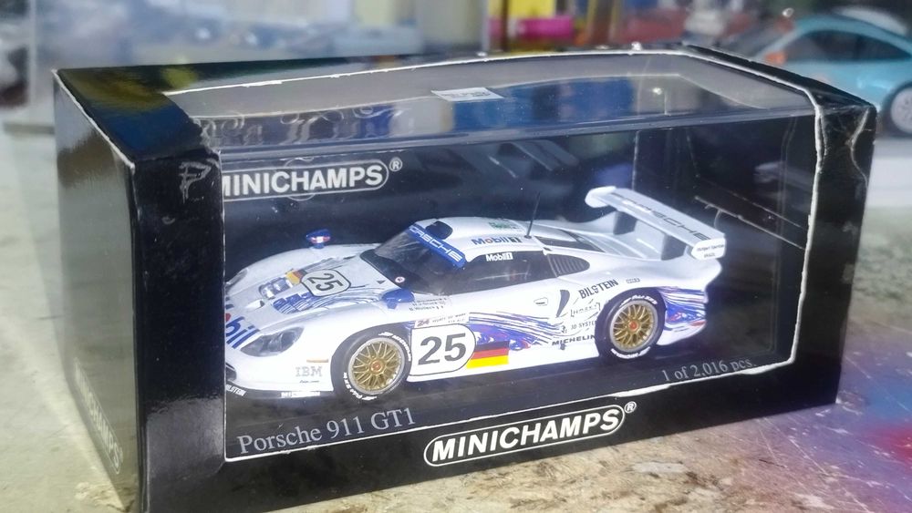 Minichamps 1/43 - Porsche GT1,  Le Mans 97