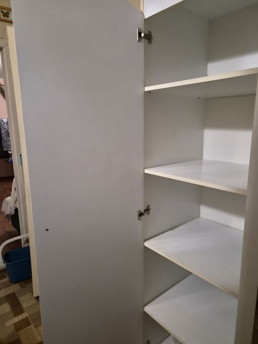 Шкаф, белый 3х створчатый