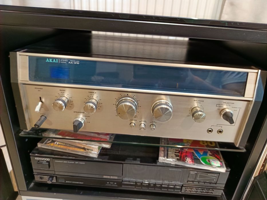 Akai a910 amplituner  wzmacniacz vintage drewniana obudowa