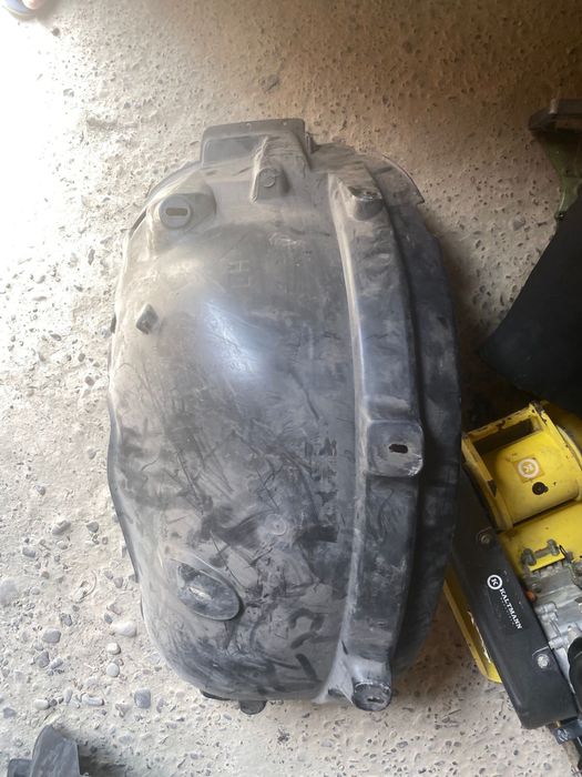 Передні підкрилки мерседес ML163 2.7cdi