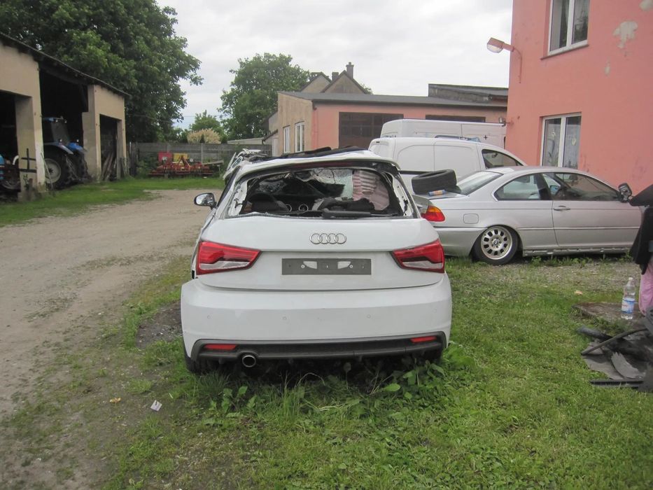 Audi A1 Sportback 1.4 tdi orginalny ptzebieg skrzynia dsg wersja s line